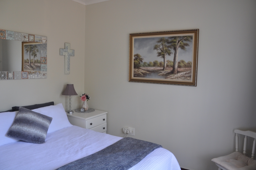 4 Bedroom Property for Sale in Beacon Bay Eastern Cape